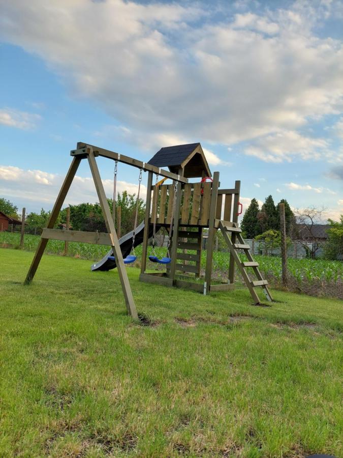 Apartmany Roland Veľký Meder Eksteriør bilde