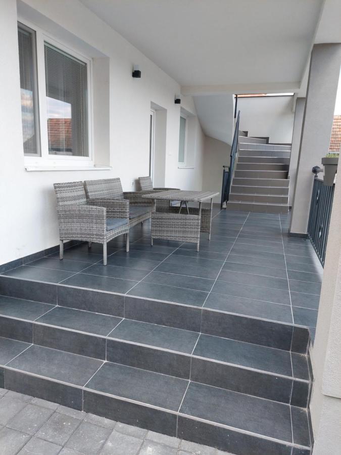 Apartmany Roland Veľký Meder Eksteriør bilde
